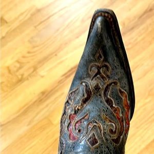 Stetson cowboy boots-Python distressed look.